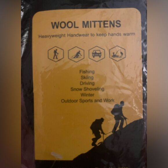 Thinsulate Thermal Insulation Fingerless Wool Mittens In Black - Picture 6 of 6